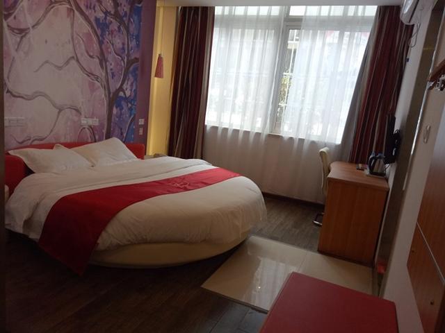 Thank Inn Chain Hotel Guizhou Zunyi Huichuan District Huichuan Avenue Εξωτερικό φωτογραφία