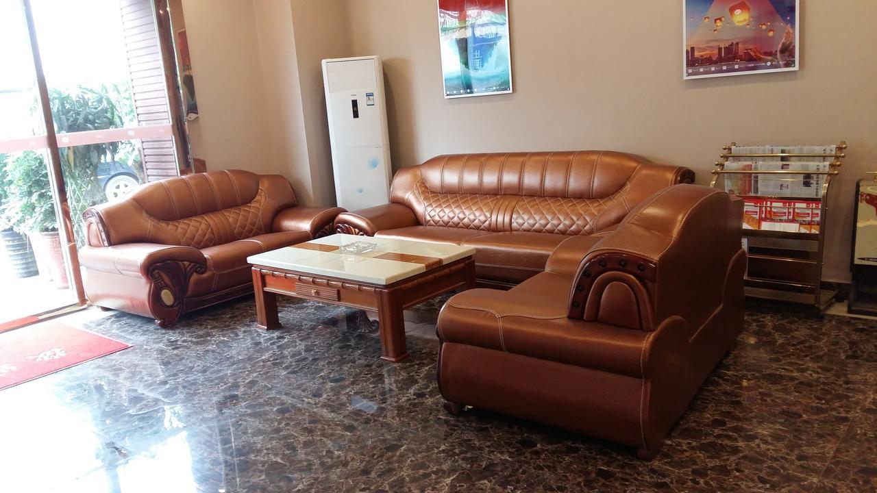 Thank Inn Chain Hotel Guizhou Zunyi Huichuan District Huichuan Avenue Εξωτερικό φωτογραφία
